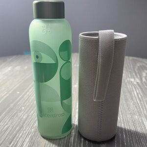 Waterdrop Green Frosted Glass Water Bottle Limited Edition Eco 24 Oz W/Case